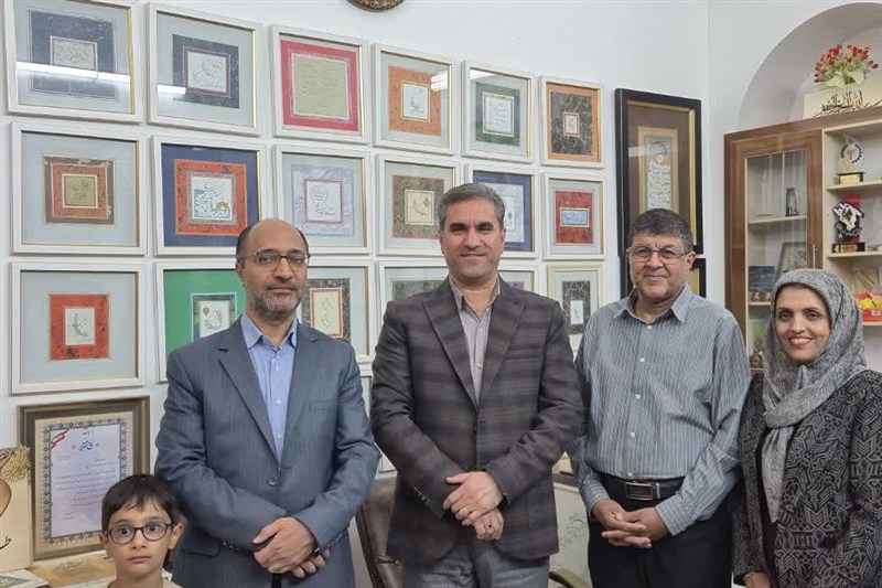 تصویر خبر: خوشنویسی بیرجند در پیچ تاریخی؛ میراث استادان در انتظار احیا و نسل‌سازی
