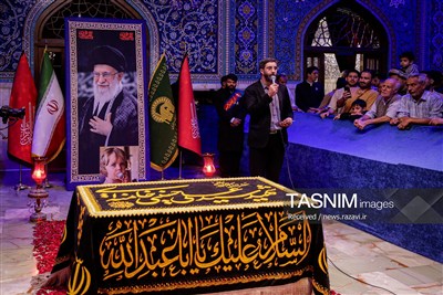 مرثیه سرایی و حماسه خوانی در جوار مزار رهبر شهید انقلاب