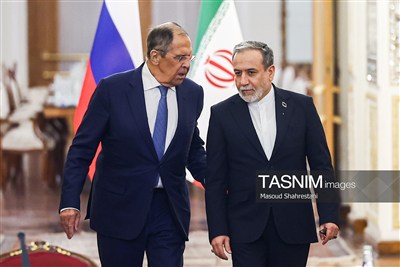 سیدعباس عراقچی وزیر امور خارجه با سرگئی لاوروف وزیر امور خارجه روسیه