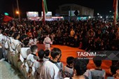 تجلیل از خانواده 19 شهید دشتستان به مناسبت هفته تربیت بدنی و ورزش