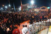 تجلیل از خانواده 19 شهید دشتستان به مناسبت هفته تربیت بدنی و ورزش