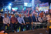 تجلیل از خانواده 19 شهید دشتستان به مناسبت هفته تربیت بدنی و ورزش