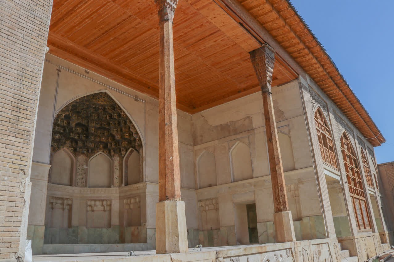 تثبیت مالکیت اراضی حریم تخت جمشید و آثار تاریخی فارس