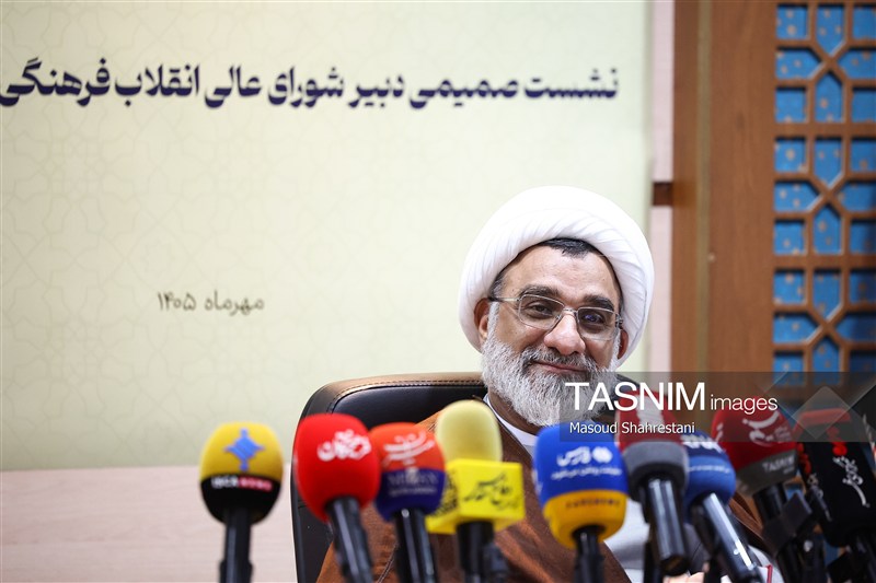 نشست خبری دبیر شورای عالی انقلاب فرهنگی
