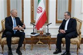 مشاورات بین معاون وزیر خارجیة بولندا وعراقجی