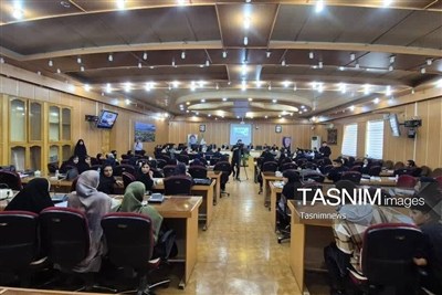 نشست صمیمی استاندار با دهه‌هشتادی‌ها و دهه‌نودی‌ها