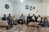 دیدار مسئولان سپاه زنجان با خانواده شهید پناه‌علی‌پور ایمانی