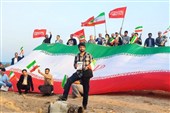 Iranian Academics Pledge to Defend Homeland by Forming Human Chain on Hormuz Island (+Video)