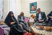 دیدار سیدعباس صالحی، وزیر فرهنگ و ارشاد اسلامی با خانواده شهید گریوانی 