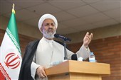 انقلاب اسلامی با نفی شرق و غرب، الگوی سومی برای حل مسائل بشر ارائه کرد