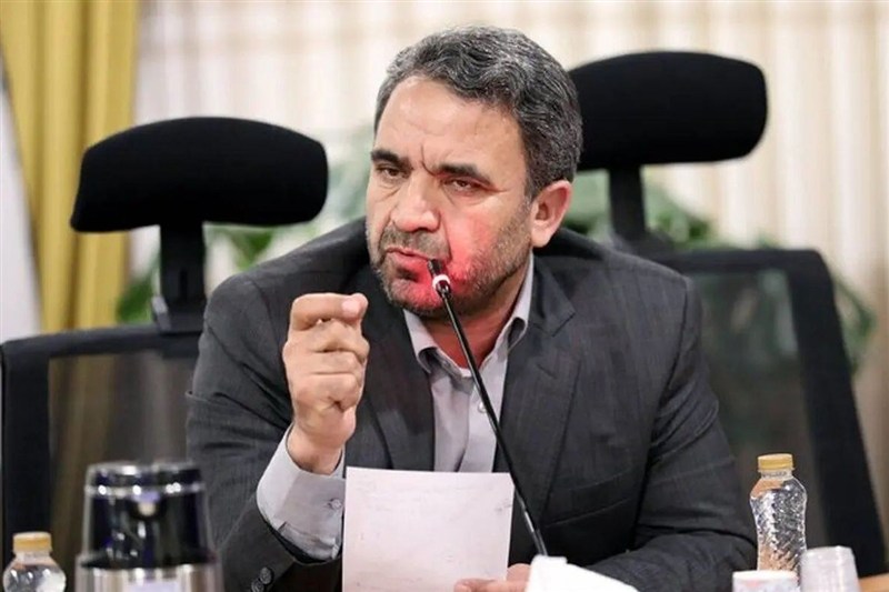 معاون وزیر: آموزش هوش مصنوعی به همه معلمان کیش ضروری است