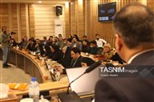 نشست صمیمی با جوانان نخبه شهرستان اراک