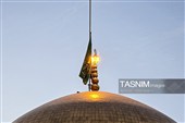  تعویض پرچم حرم امام رضا علیه‌السلام به مناسبت شهادت حضرت زهرا سلام‌الله علیها 