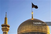  تعویض پرچم حرم امام رضا علیه‌السلام به مناسبت شهادت حضرت زهرا سلام‌الله علیها 