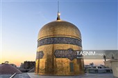  تعویض پرچم حرم امام رضا علیه‌السلام به مناسبت شهادت حضرت زهرا سلام‌الله علیها 