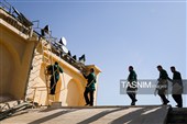 نصب کتیبه‌های شهادت حضرت زهرا(س) در حرم مطهر رضوی