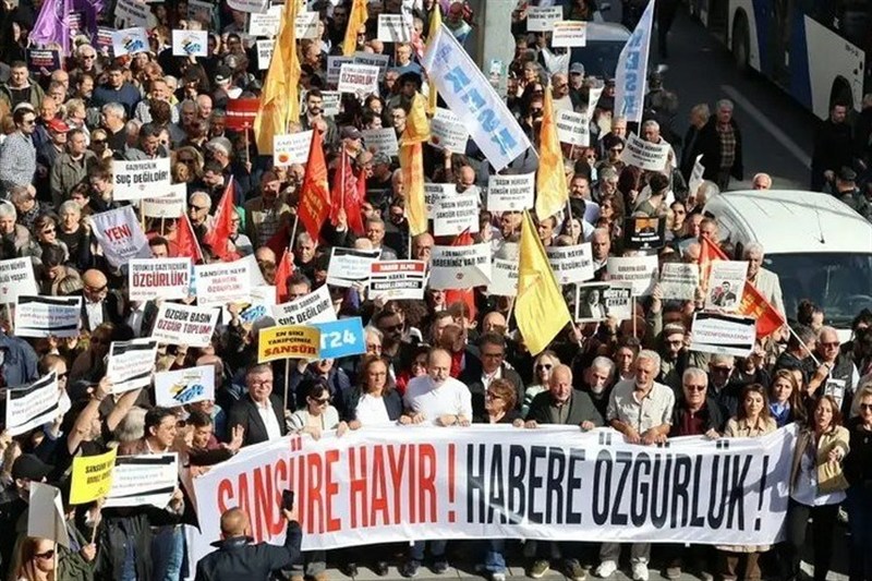 رسانه , کشور ترکیه , حزب عدالت و توسعه - آکپارتی , رجب طیب اردوغان ,