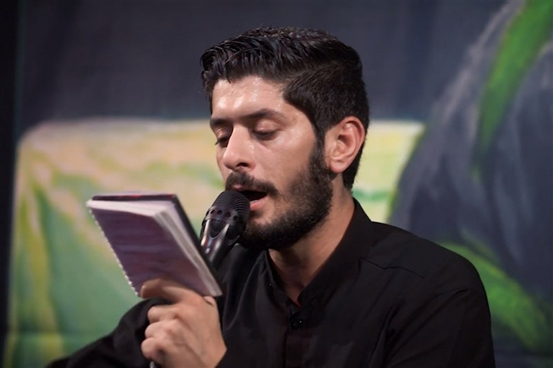 مداحی ترکی مداح تبریزی درمورد ممنوعیت حجاب در مدارس آذربایجان