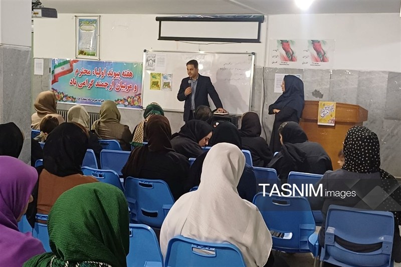 اخبار سنندج , اخبار استان کردستان , فضای مجازی , 