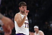 رکوردشکنی تاریخی لوکا دانچیچ در NBA + فیلم