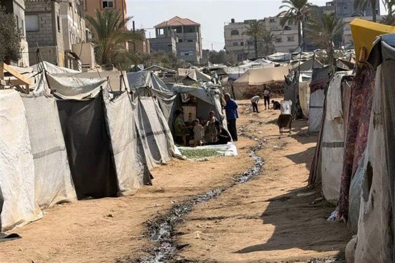 Israeli Attacks on Displaced Palestinians in Gaza Kill Five, Force ...