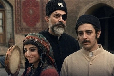چرا دیالوگ‌های سریال «سرخ و سیاه» صریح و منشوری‌اند؟