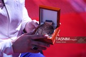 تجدید میثاق مدال‌آوران المپیادهای علمی و قهرمانان ورزشی با امام مجاهد شهید