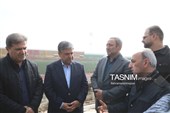 بازدید استاندار اردبیل از ورزشگاه علی دایی