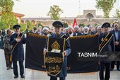 گلباران قبور مطهر شهدای حرم شاهچراغ(ع)