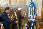 گلباران قبور مطهر شهدای حرم شاهچراغ(ع)