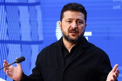 زلنسکی فرمان دفاع همه‌جانبه از شهرهای اوکراین را امضا کرد