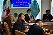 مراسم اهدای نشان خادمی به عکاسان در مسجد مقدس جمکران
