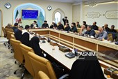 مراسم اهدای نشان خادمی به عکاسان در مسجد مقدس جمکران