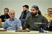 مراسم اهدای نشان خادمی به عکاسان در مسجد مقدس جمکران