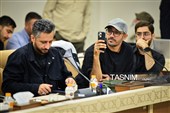 مراسم اهدای نشان خادمی به عکاسان در مسجد مقدس جمکران