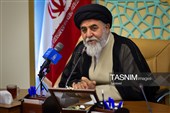 مراسم اهدای نشان خادمی به عکاسان در مسجد مقدس جمکران