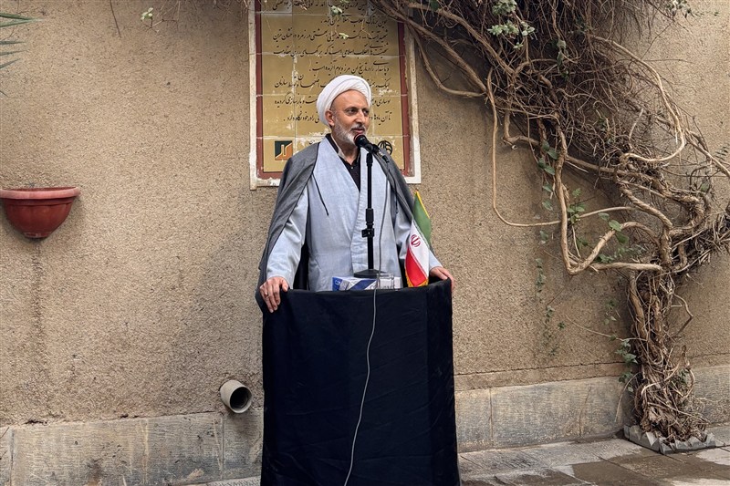 حوزه علمیه , وحدت حوزه و دانشگاه , صدسالگی حوزه علمیه قم , حوزه پیشرو و سرآمد , حوزه انقلابی , حدیث , مرجع تقلید , المرجعیة ,