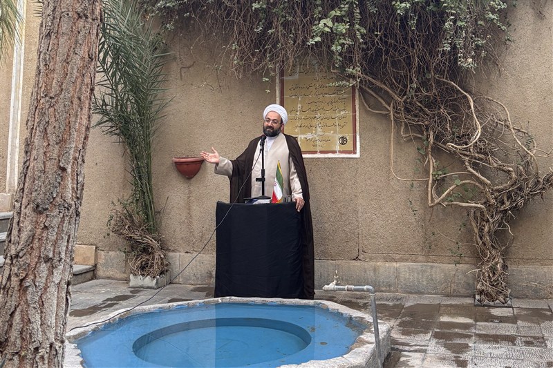 حوزه علمیه , حوزه انقلابی , حوزه پیشرو و سرآمد , صدسالگی حوزه علمیه قم , وحدت حوزه و دانشگاه , حدیث , مرجع تقلید , المرجعیة , ادبیات انقلاب اسلامی , ادبیات مقاومت ,