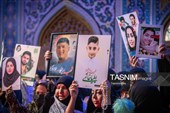 حضورخانواده شهدا و جانبازان لامرد در جوار مزار رهبر شهید انقلاب