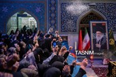 حضورخانواده شهدا و جانبازان لامرد در جوار مزار رهبر شهید انقلاب