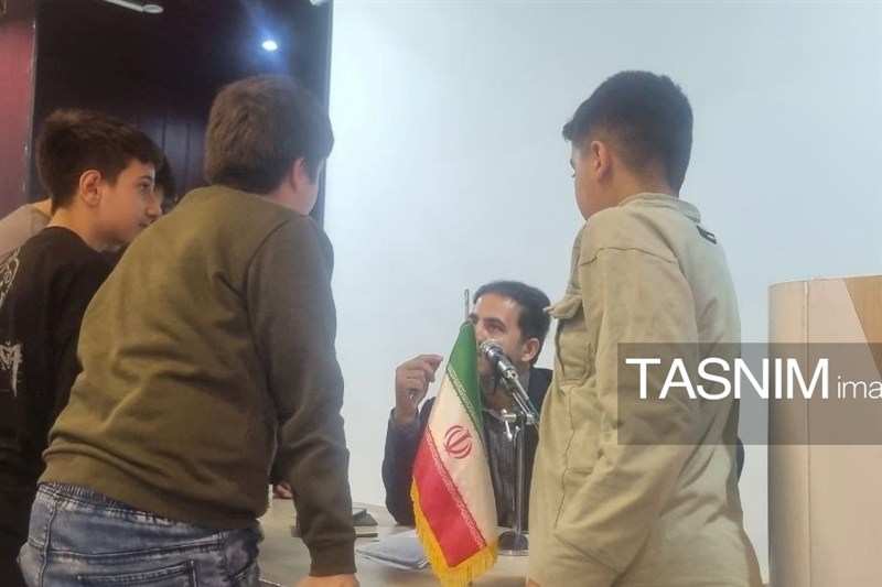 اخبار سنندج , اخبار استان کردستان , فضای مجازی , کودکان ,